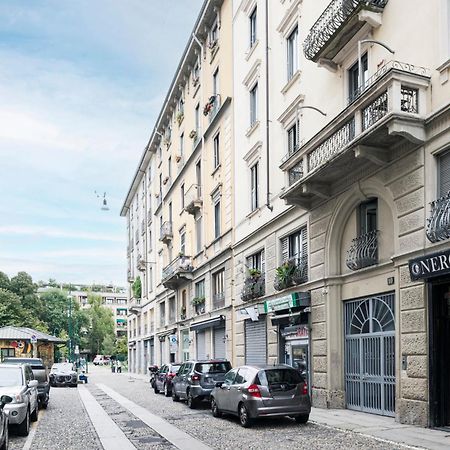 Easylife - Appartamento Elegante Moderno E Accogliente - La Tua Oasi In Citta Milão Exterior foto