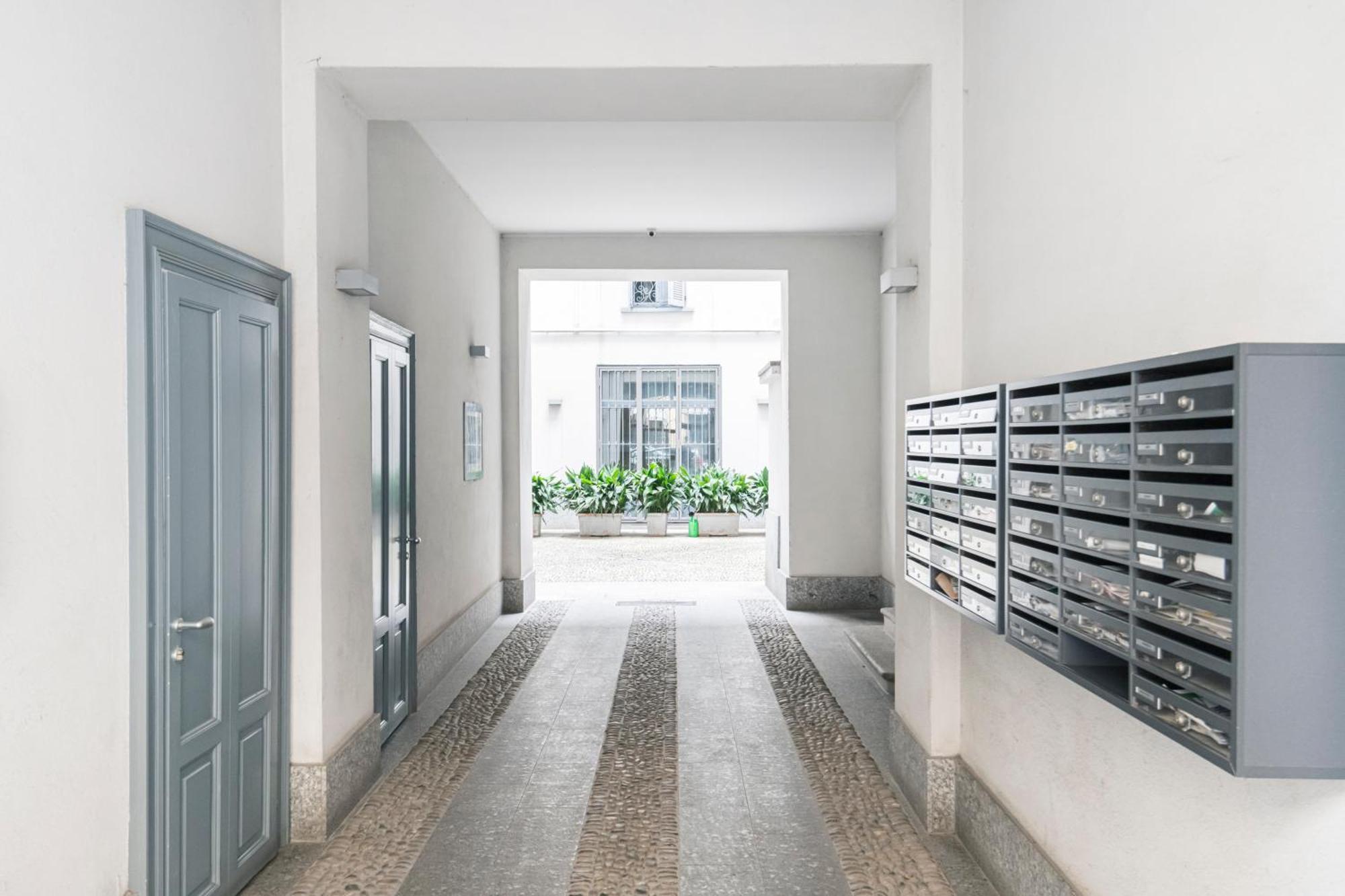 Easylife - Appartamento Elegante Moderno E Accogliente - La Tua Oasi In Citta Milão Exterior foto