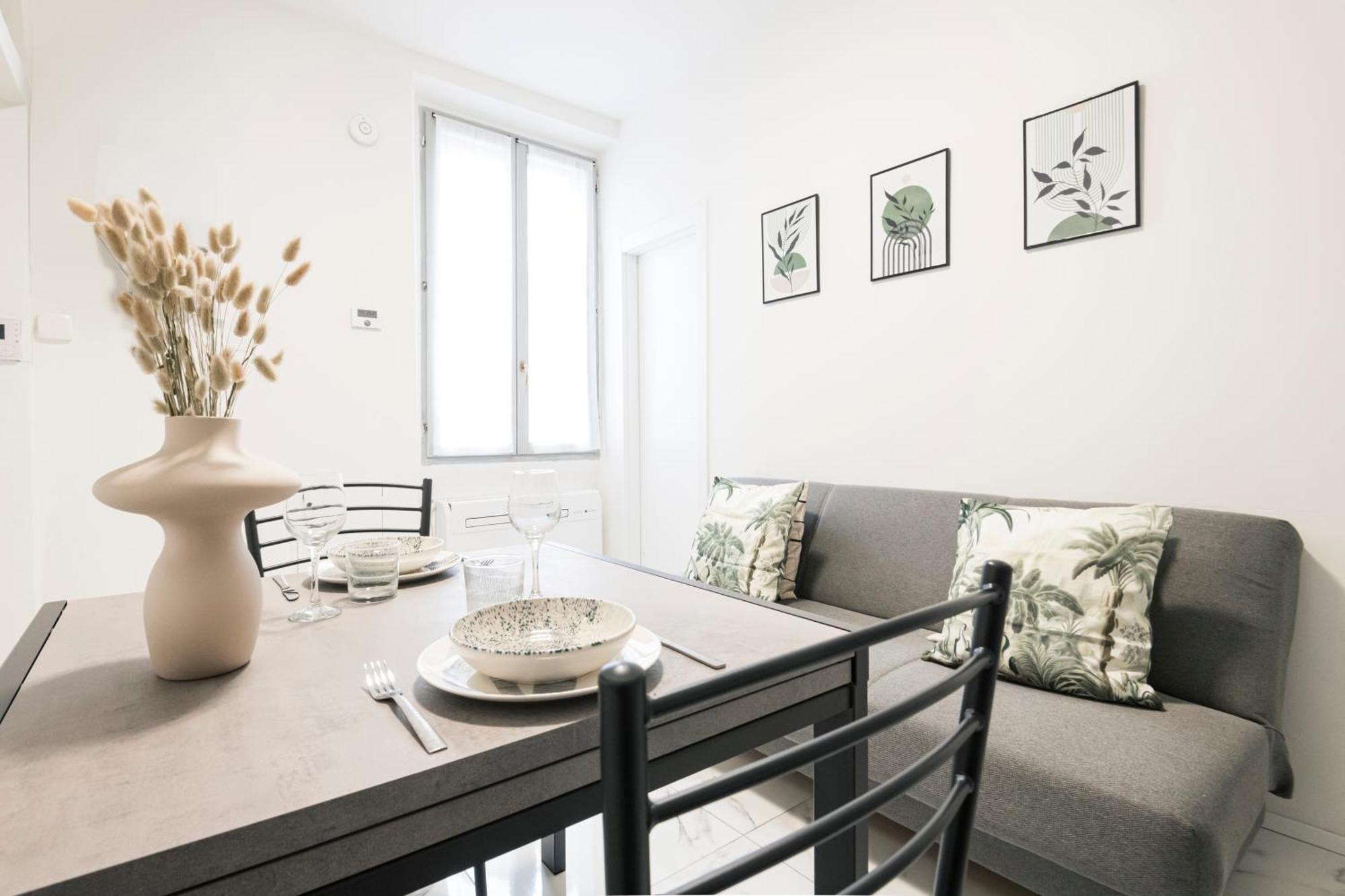 Easylife - Appartamento Elegante Moderno E Accogliente - La Tua Oasi In Citta Milão Exterior foto